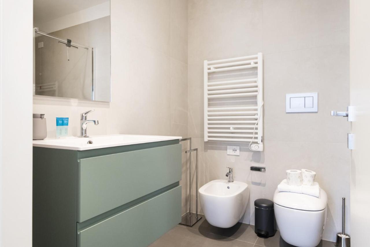 Easylife - Lussuosa Dimora Con Rooftop Condominiale Vista Duomo Милано Екстериор снимка